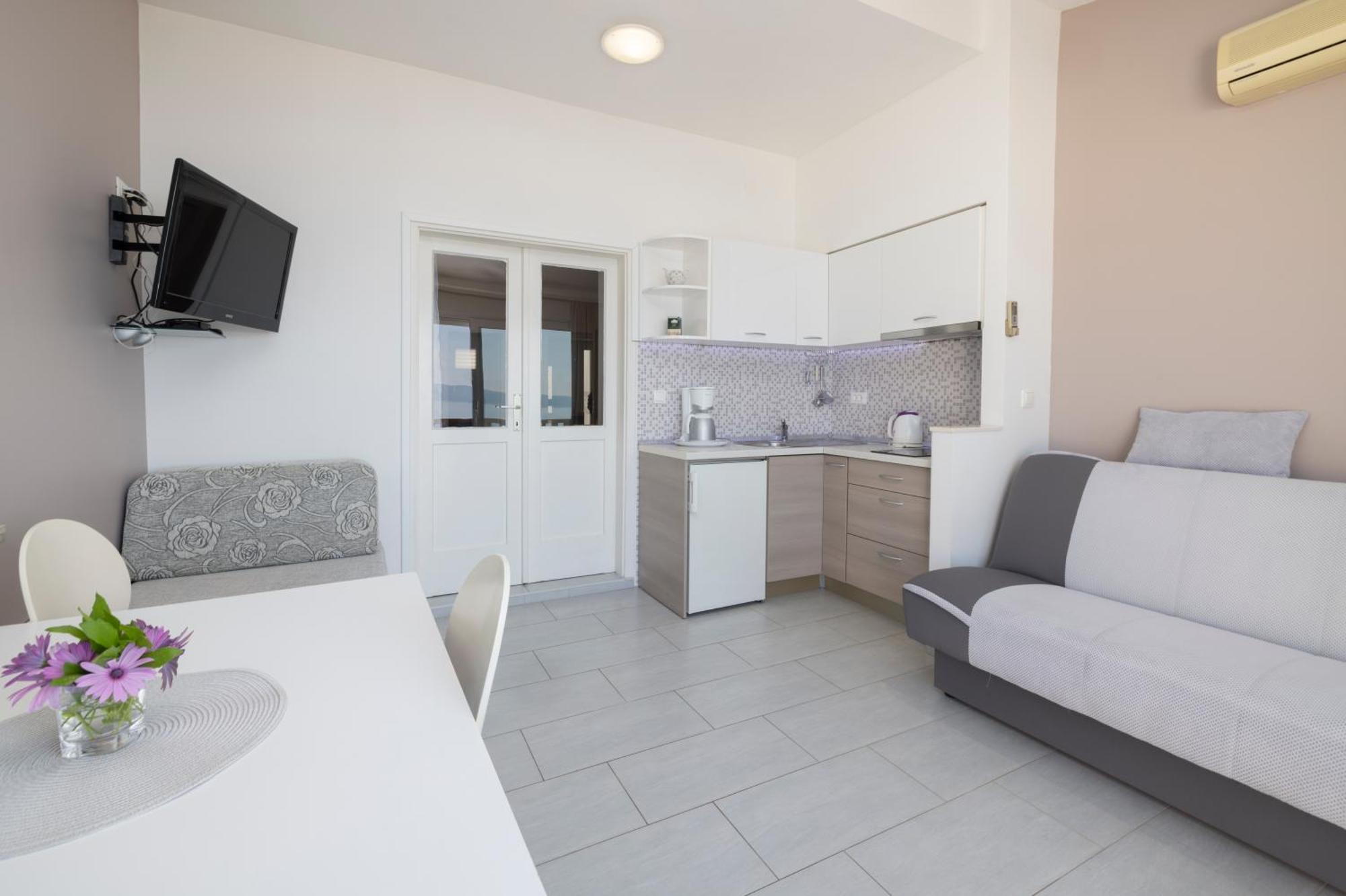 Apartmans Lale Brela Exteriör bild