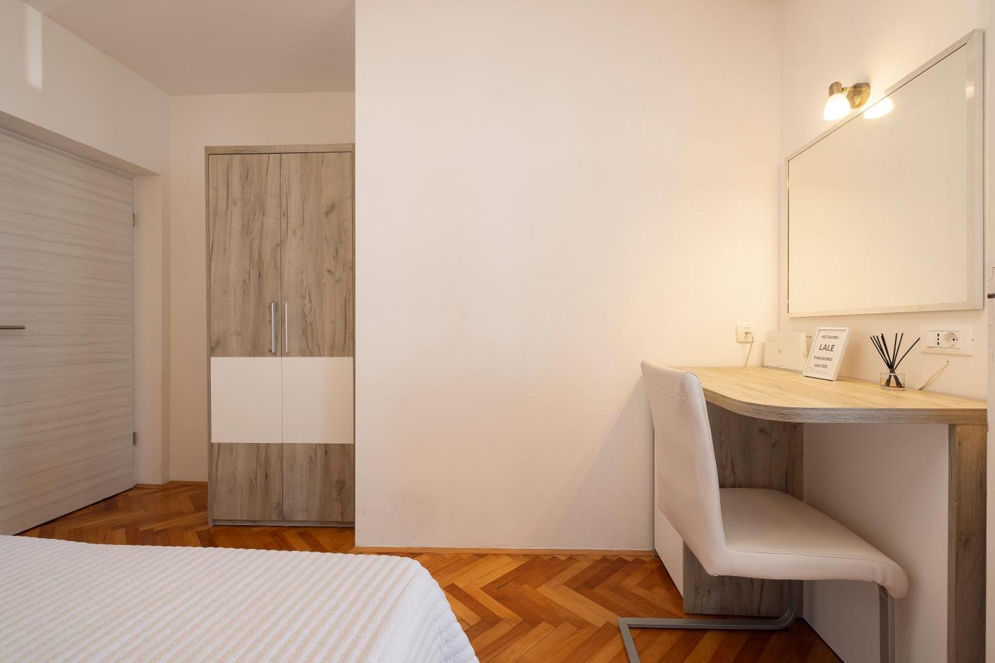 Apartmans Lale Brela Exteriör bild