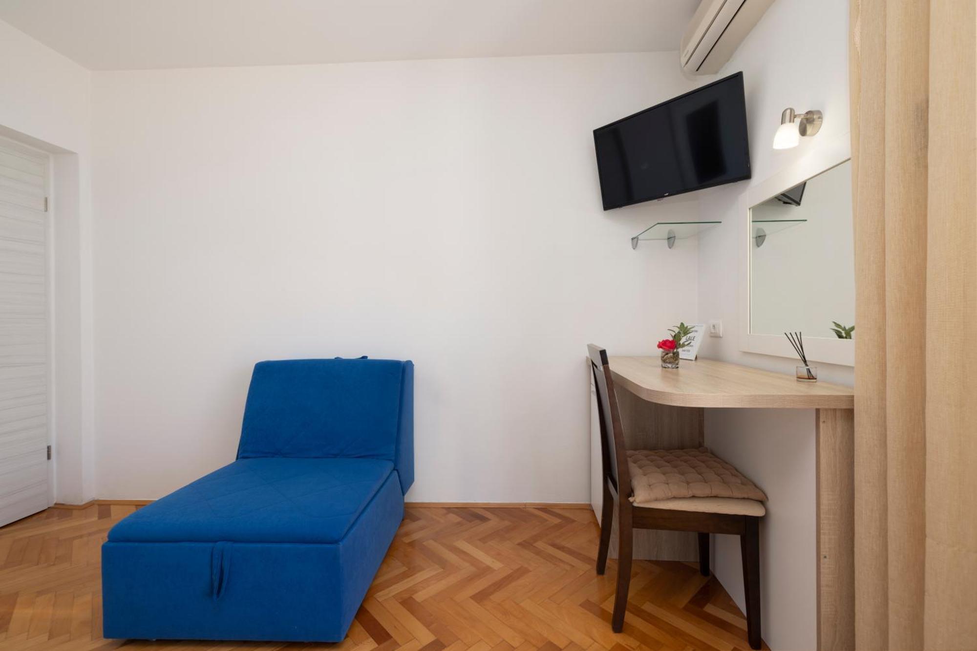 Apartmans Lale Brela Exteriör bild