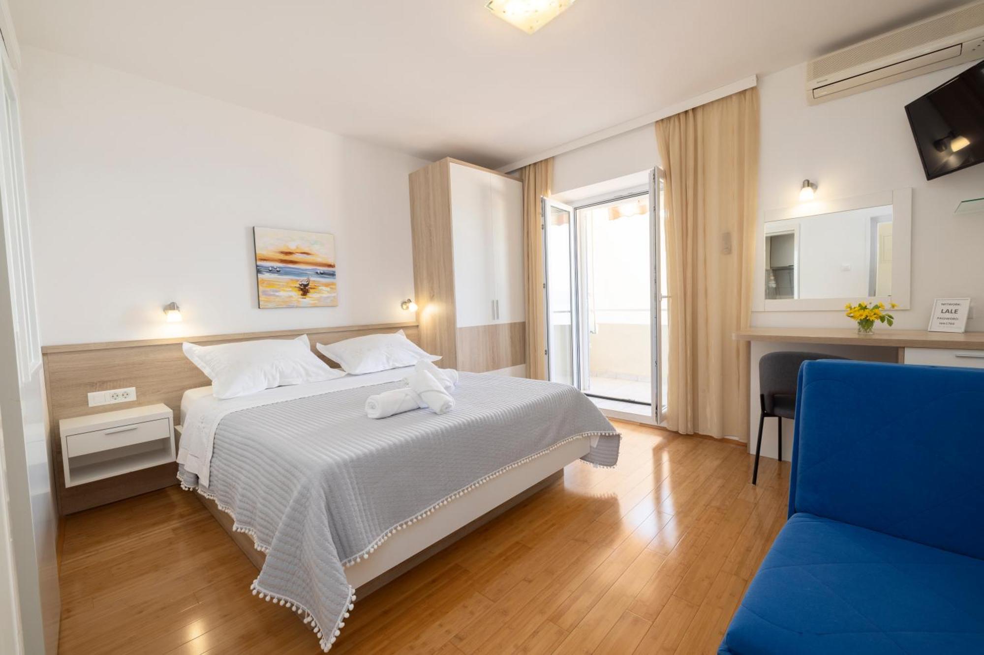 Apartmans Lale Brela Exteriör bild